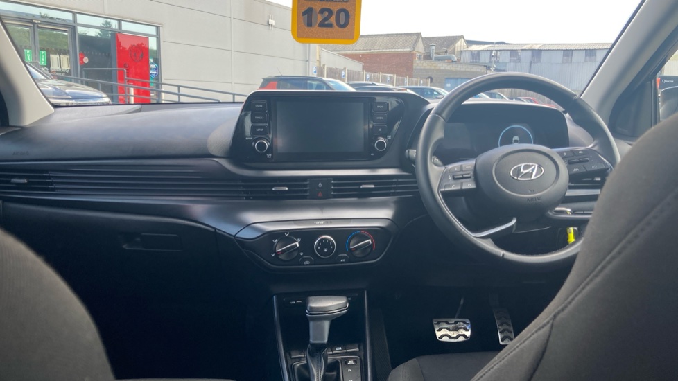 Hyundai BAYON 1.0 TGDi 48V MHEV SE Connect 5dr DCT Petrol Hatchback - Image 10