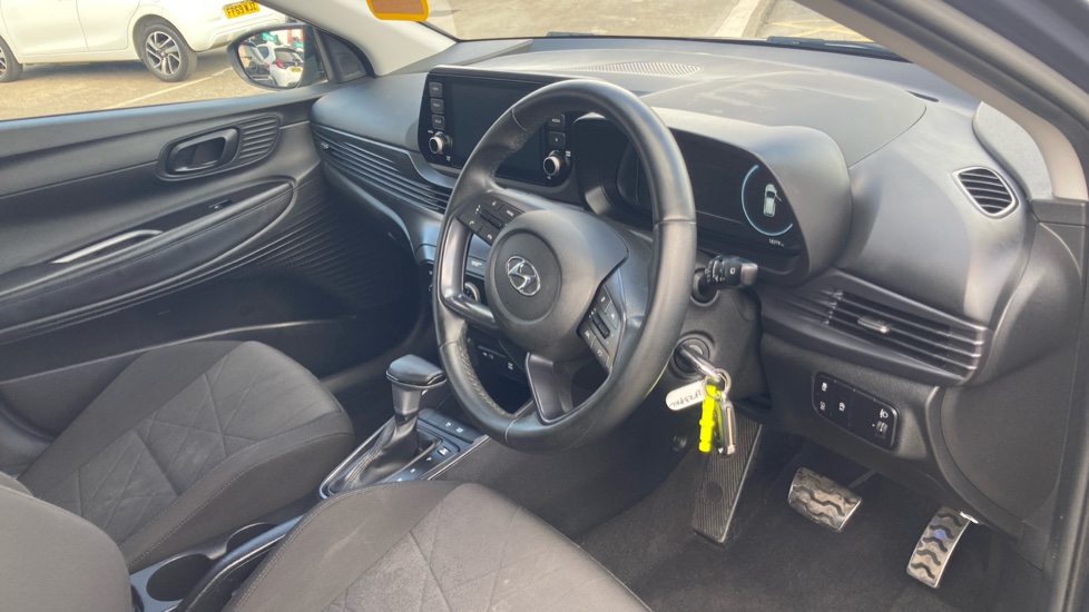 Hyundai BAYON 1.0 TGDi 48V MHEV SE Connect 5dr DCT Petrol Hatchback - Image 11