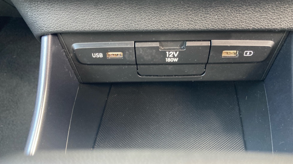 Hyundai BAYON 1.0 TGDi 48V MHEV SE Connect 5dr DCT Petrol Hatchback - Image 25