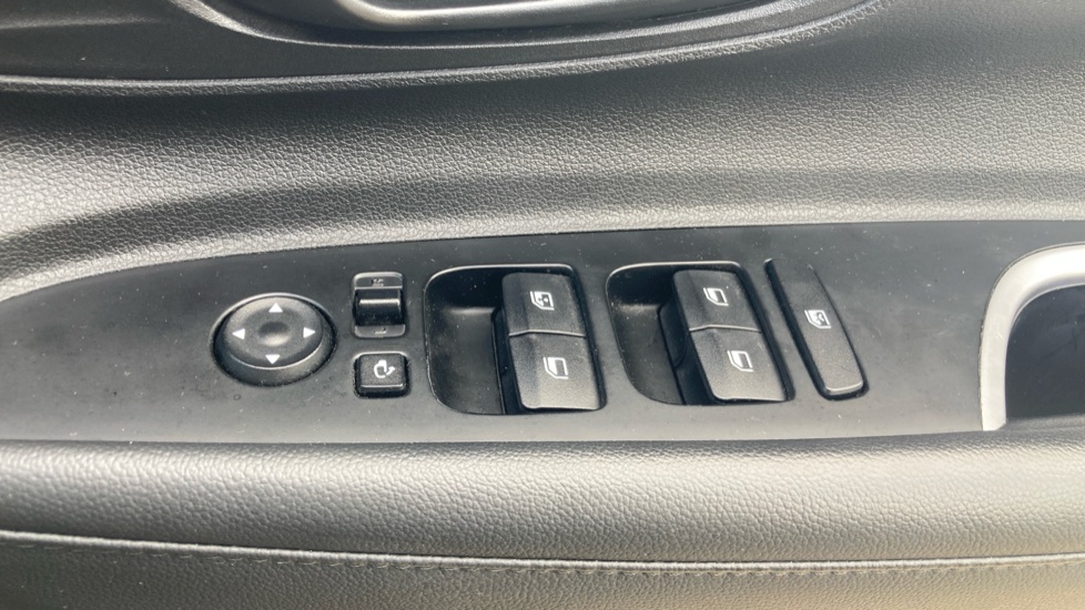 Hyundai BAYON 1.0 TGDi 48V MHEV SE Connect 5dr DCT Petrol Hatchback - Image 33