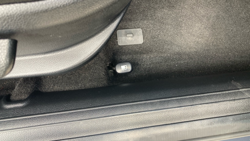 Hyundai BAYON 1.0 TGDi 48V MHEV SE Connect 5dr DCT Petrol Hatchback - Image 34