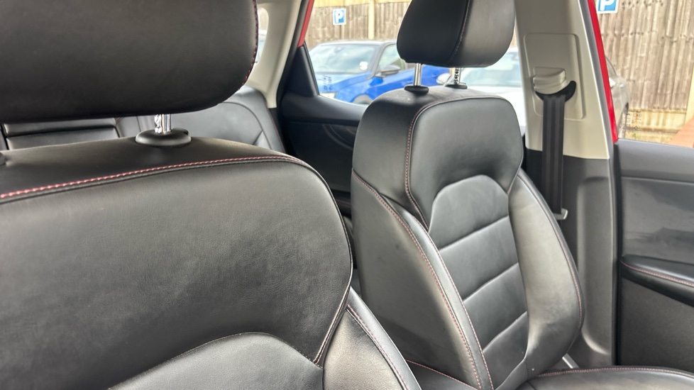 MG HS 1.5 T-GDI SE 5dr DCT Petrol Hatchback - Image 34