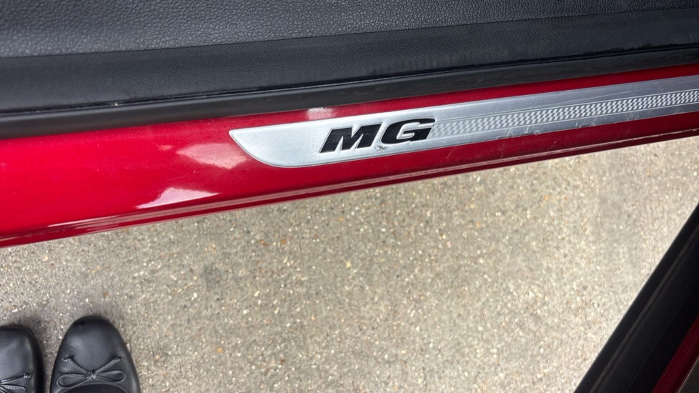 MG HS 1.5 T-GDI SE 5dr DCT Petrol Hatchback - Image 35