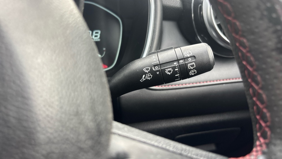 MG HS 1.5 T-GDI SE 5dr DCT Petrol Hatchback - Image 38