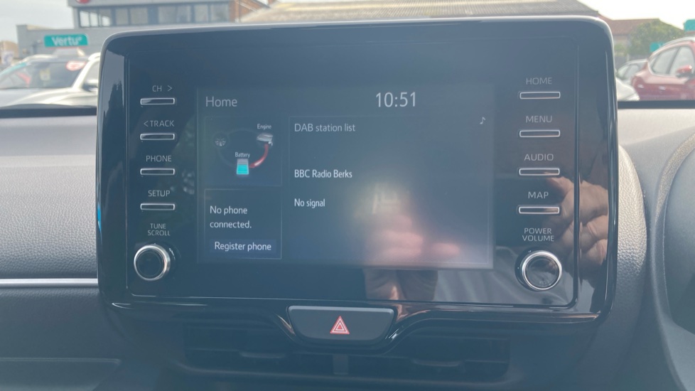Toyota Yaris 1.5 Hybrid Icon 5dr CVT Hybrid Hatchback - Image 22