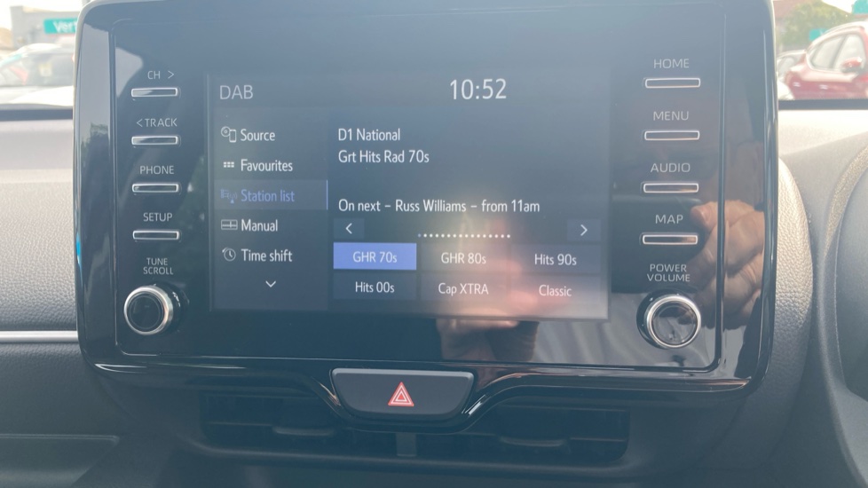 Toyota Yaris 1.5 Hybrid Icon 5dr CVT Hybrid Hatchback - Image 24