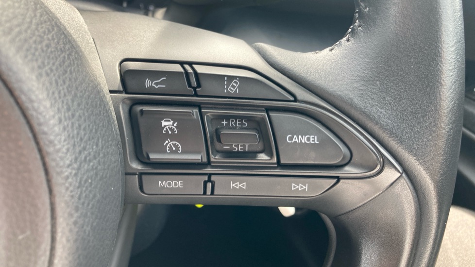 Toyota Yaris 1.5 Hybrid Icon 5dr CVT Hybrid Hatchback - Image 29