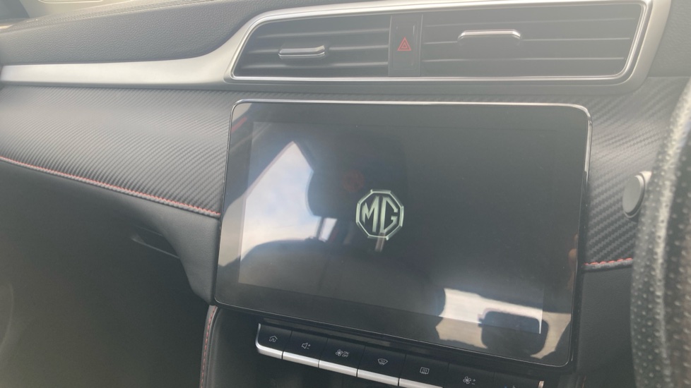 MG ZS 1.5 VTi-TECH Exclusive 5dr Petrol Hatchback - Image 12