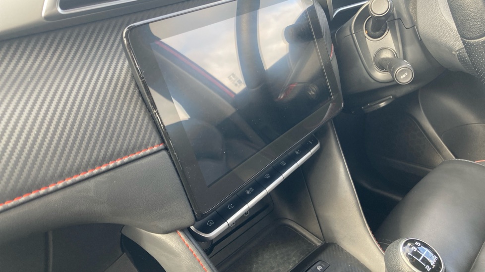 MG ZS 1.5 VTi-TECH Exclusive 5dr Petrol Hatchback - Image 22
