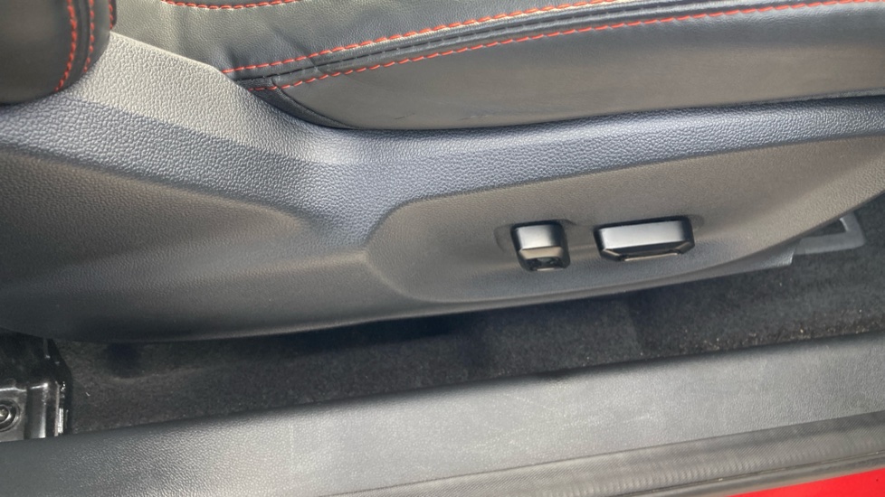 MG ZS 1.5 VTi-TECH Exclusive 5dr Petrol Hatchback - Image 43
