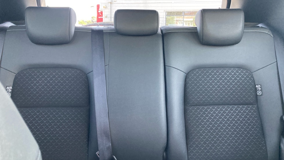 Nissan Juke 1.0 DiG-T 114 N-Connecta 5dr DCT Petrol Hatchback - Image 15