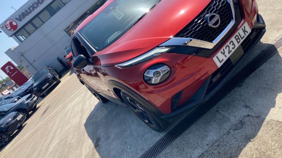 Nissan Juke 1.0 DiG-T 114 N-Connecta 5dr DCT Petrol Hatchback - Image 37