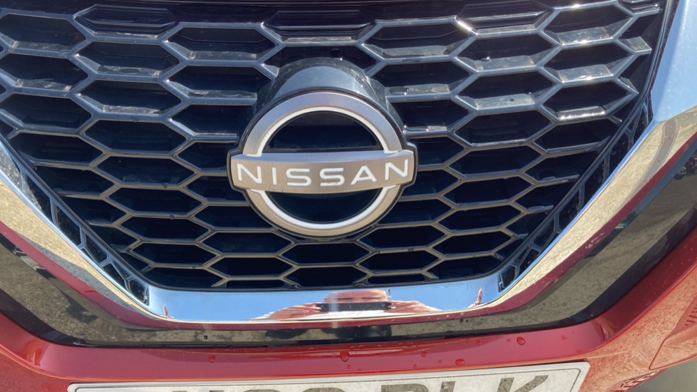 Nissan Juke 1.0 DiG-T 114 N-Connecta 5dr DCT Petrol Hatchback - Image 41