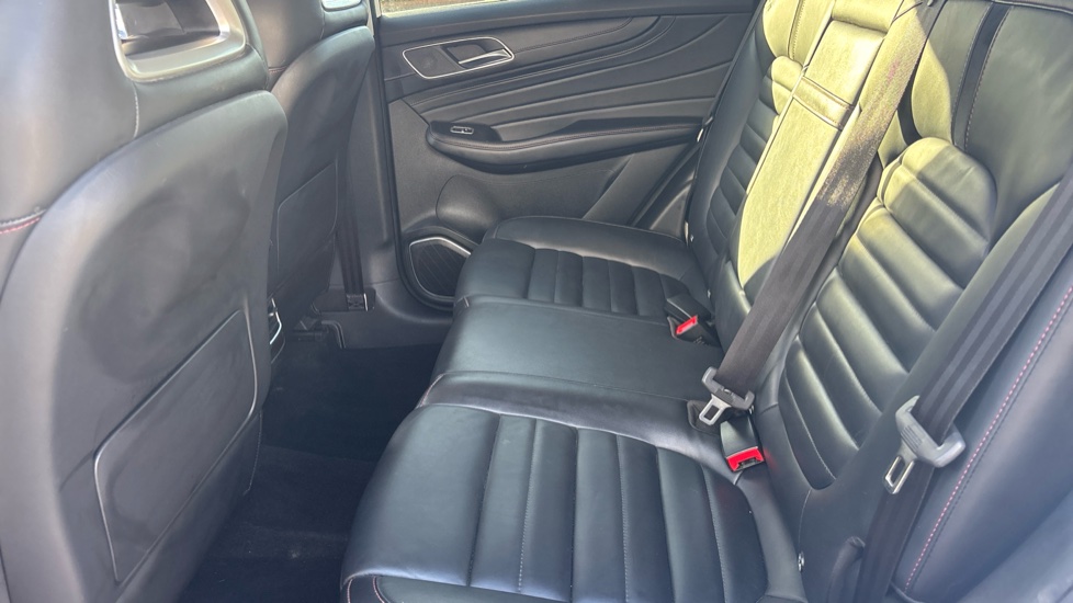 MG HS 1.5 T-GDI Trophy 5dr DCT Petrol Hatchback - Image 16