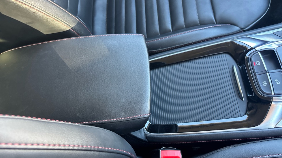 MG HS 1.5 T-GDI Trophy 5dr DCT Petrol Hatchback - Image 36