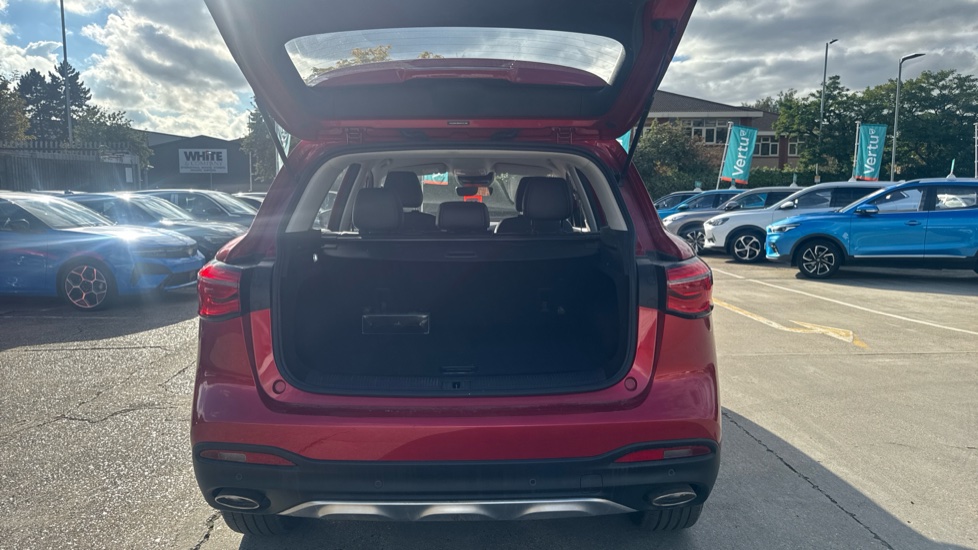 MG HS 1.5 T-GDI Excite 5dr DCT Petrol Hatchback - Image 4