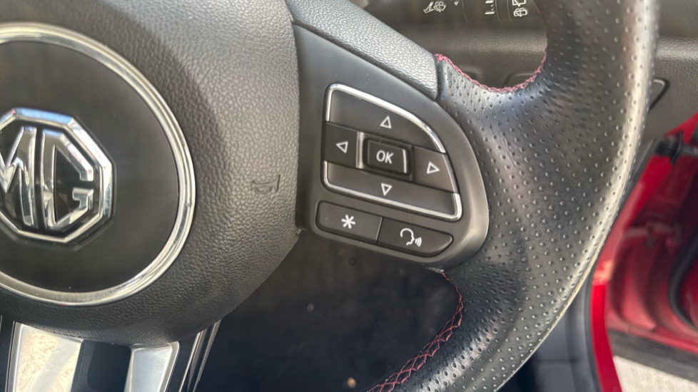 MG HS 1.5 T-GDI Excite 5dr DCT Petrol Hatchback - Image 42