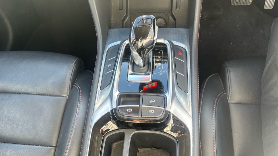 MG HS 1.5 T-GDI Excite 5dr DCT Petrol Hatchback - Image 48
