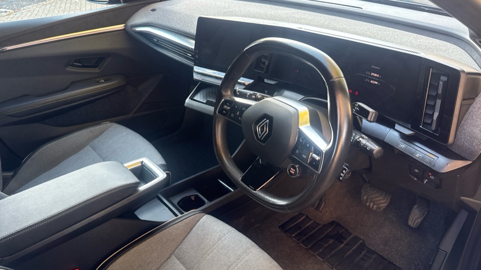 Renault Megane E-Tech EV60 160kW Techno 60kWh Optimum Charge 5dr Auto Electric Hatchback - Image 11