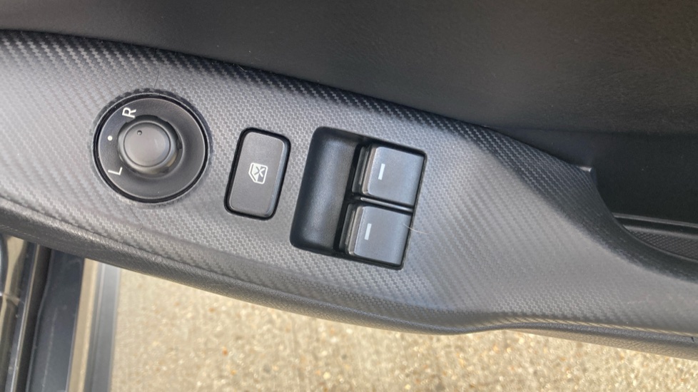 Mazda MX-5 2.0 Sport Nav 2dr Petrol Convertible - Image 32