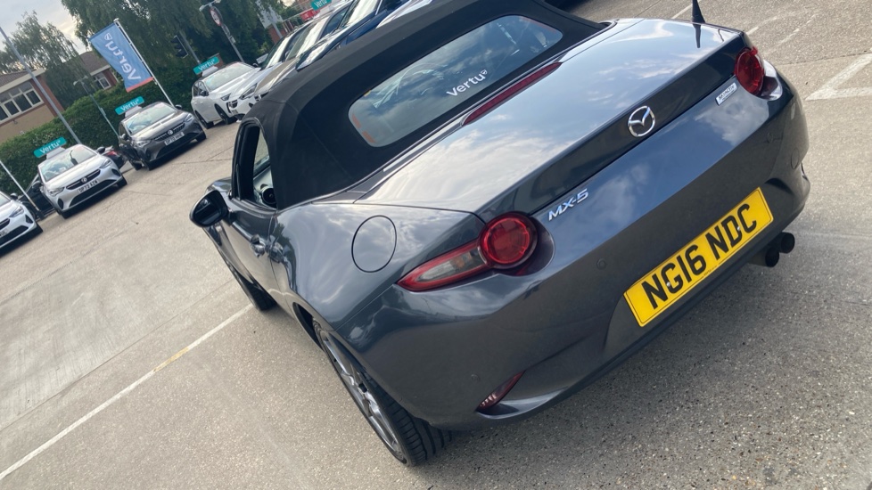 Mazda MX-5 2.0 Sport Nav 2dr Petrol Convertible - Image 37