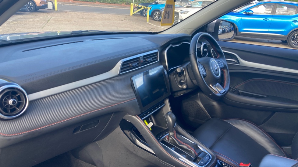 MG ZS 1.0T GDi Exclusive 5dr DCT Petrol Hatchback - Image 9
