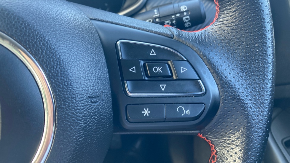 MG ZS 1.0T GDi Exclusive 5dr DCT Petrol Hatchback - Image 34