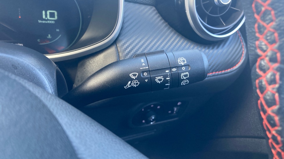 MG ZS 1.0T GDi Exclusive 5dr DCT Petrol Hatchback - Image 35