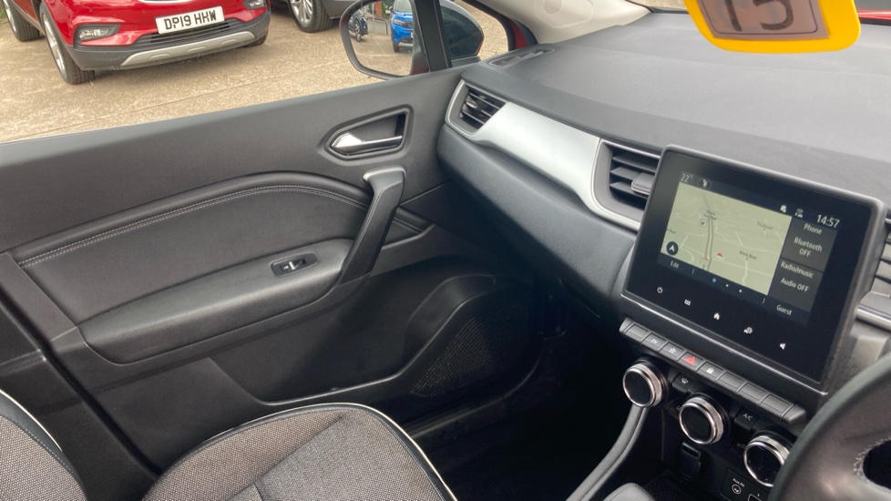 Renault Captur 1.6 E-Tech full hybrid 145 Techno 5dr Auto Hybrid Hatchback - Image 14