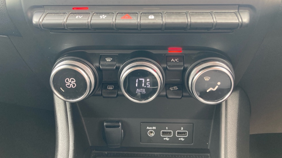 Renault Captur 1.6 E-Tech full hybrid 145 Techno 5dr Auto Hybrid Hatchback - Image 27