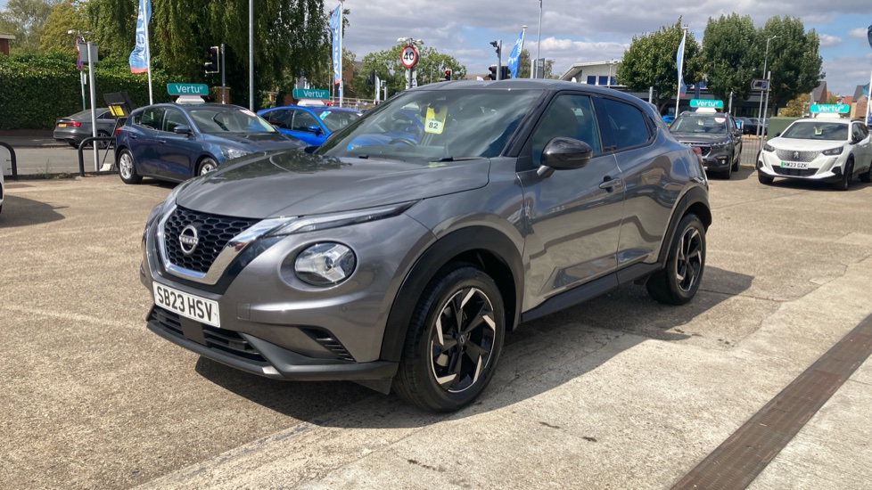 Nissan Juke 1.0 DiG-T 114 N-Connecta 5dr DCT Petrol Hatchback - Image 22