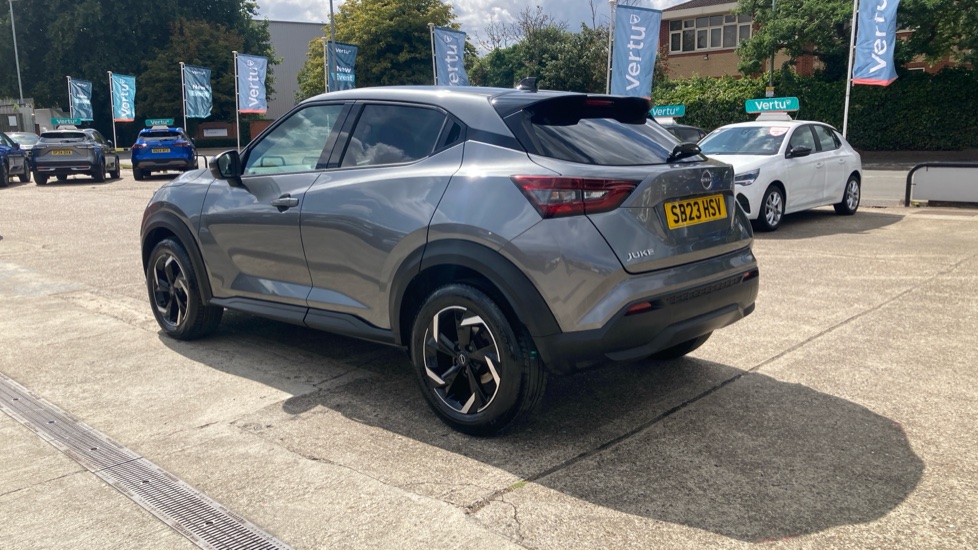 Nissan Juke 1.0 DiG-T 114 N-Connecta 5dr DCT Petrol Hatchback - Image 25