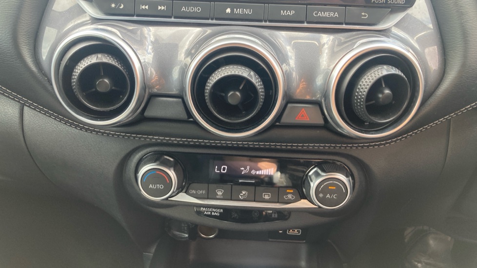 Nissan Juke 1.0 DiG-T 114 N-Connecta 5dr DCT Petrol Hatchback - Image 39