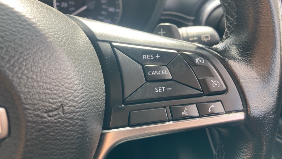 Nissan Juke 1.0 DiG-T 114 N-Connecta 5dr DCT Petrol Hatchback - Image 43