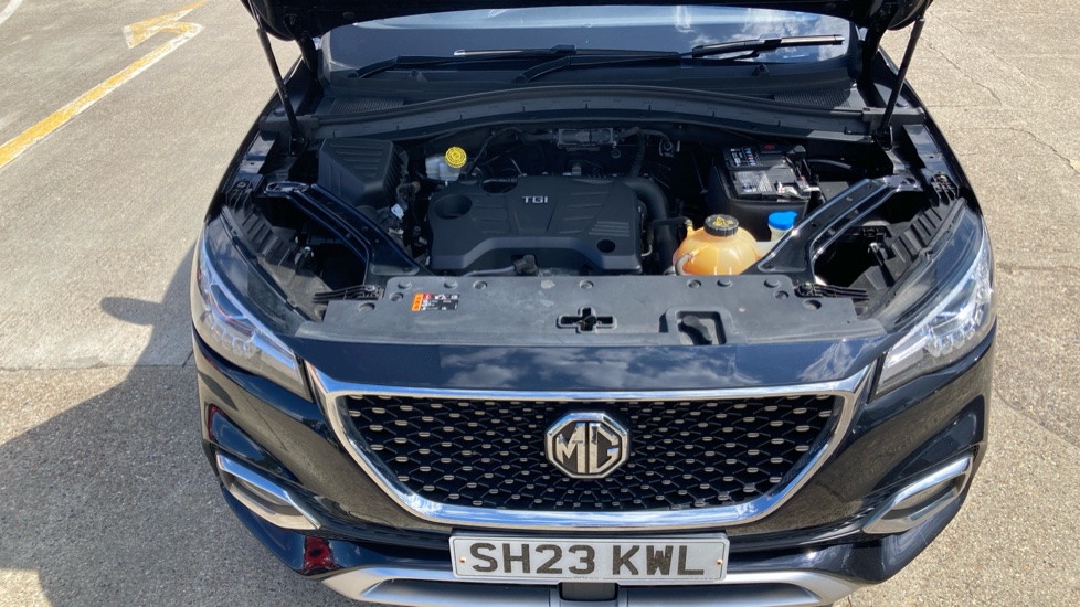 MG HS 1.5 T-GDI Excite 5dr DCT Petrol Hatchback - Image 8