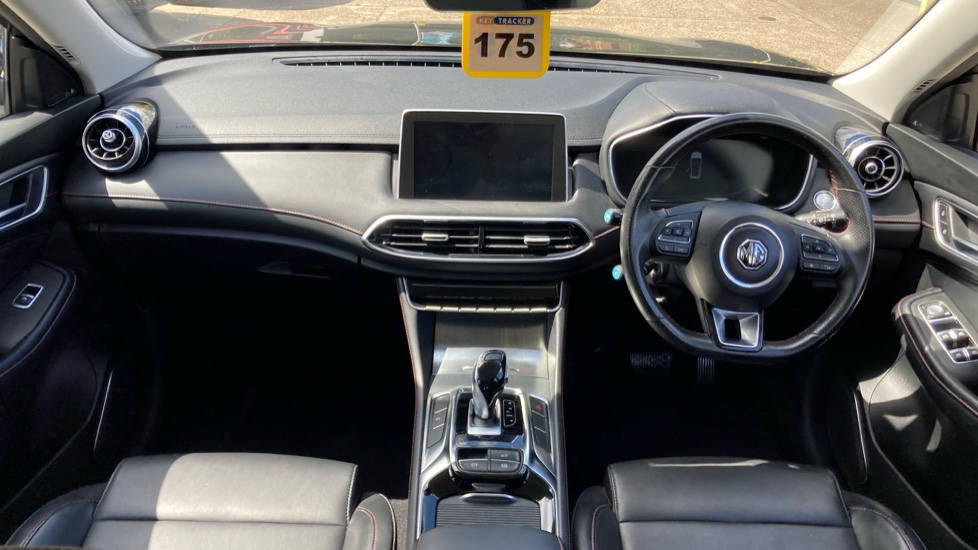 MG HS 1.5 T-GDI Excite 5dr DCT Petrol Hatchback - Image 10