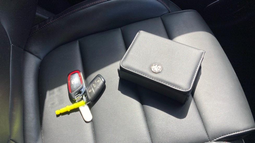 MG HS 1.5 T-GDI Excite 5dr DCT Petrol Hatchback - Image 19