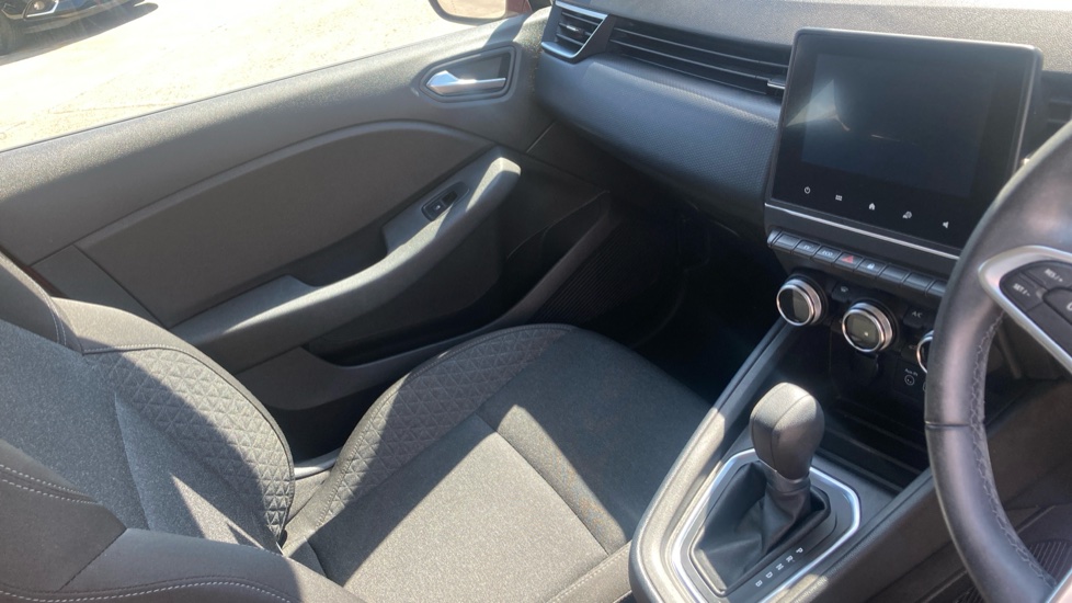 Renault Clio 1.6 E-TECH full hybrid 145 Evolution 5dr Auto Hybrid Hatchback - Image 14