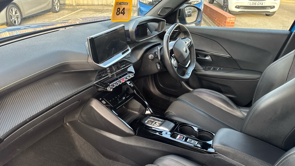 Peugeot 2008 1.2 PureTech 130 GT 5dr EAT8 Petrol Estate - Image 9
