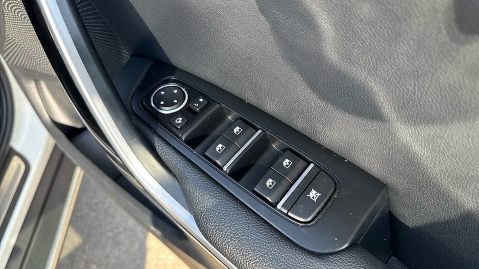 Kia Xceed 1.4T GDi ISG 3 5dr DCT Petrol Hatchback - Image 23