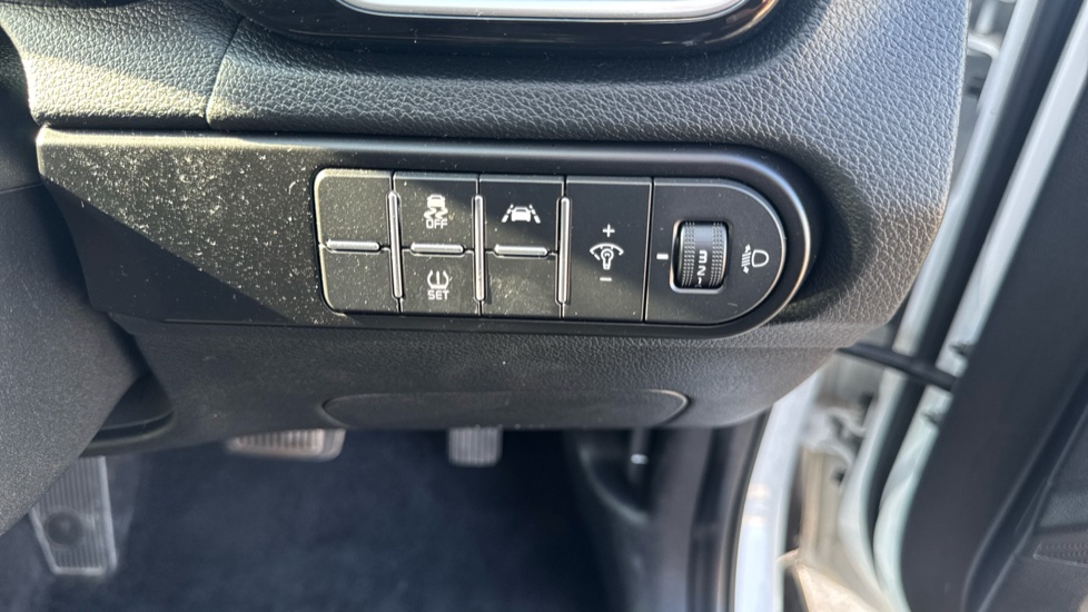 Kia Xceed 1.4T GDi ISG 3 5dr DCT Petrol Hatchback - Image 33