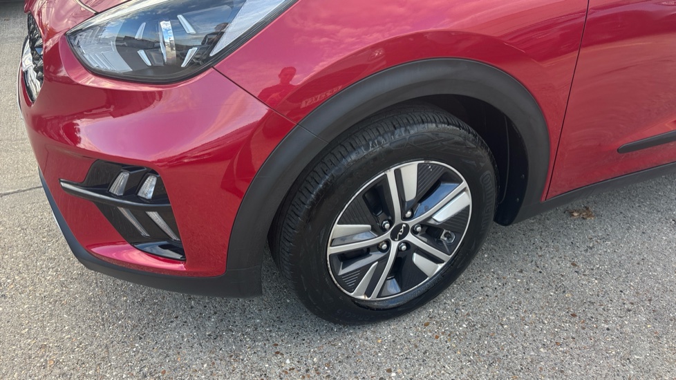 Kia Niro 1.6 GDi Hybrid 2 5dr DCT Hybrid Estate - Image 25