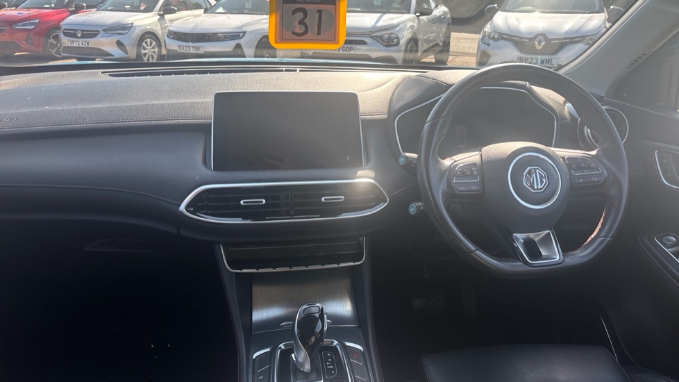 MG HS 1.5 T-GDI Excite 5dr DCT Petrol Hatchback - Image 10