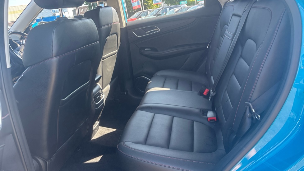 MG HS 1.5 T-GDI Excite 5dr DCT Petrol Hatchback - Image 16