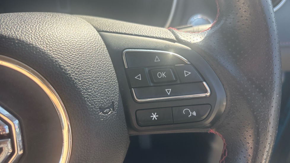 MG HS 1.5 T-GDI Excite 5dr DCT Petrol Hatchback - Image 37