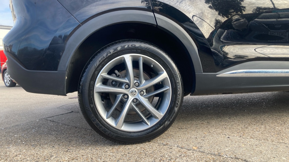 MG HS 1.5 T-GDI Exclusive 5dr DCT Petrol Hatchback - Image 7