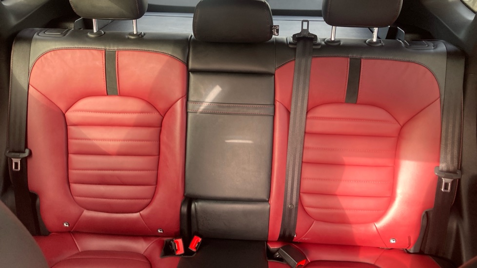MG HS 1.5 T-GDI Exclusive 5dr DCT Petrol Hatchback - Image 15