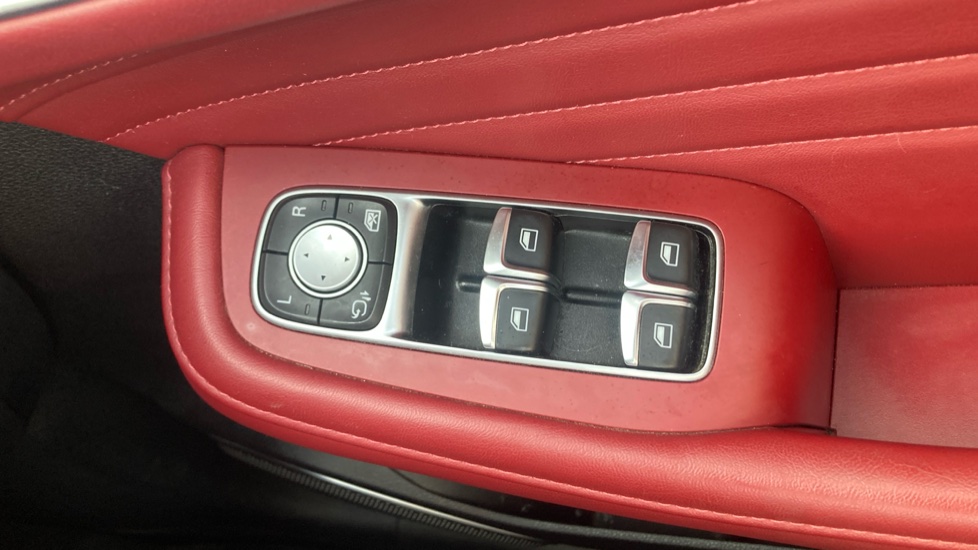MG HS 1.5 T-GDI Exclusive 5dr DCT Petrol Hatchback - Image 28