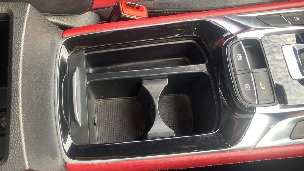 MG HS 1.5 T-GDI Exclusive 5dr DCT Petrol Hatchback - Image 38