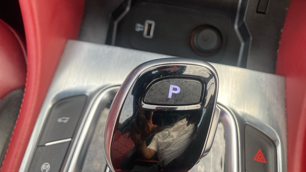 MG HS 1.5 T-GDI Exclusive 5dr DCT Petrol Hatchback - Image 39